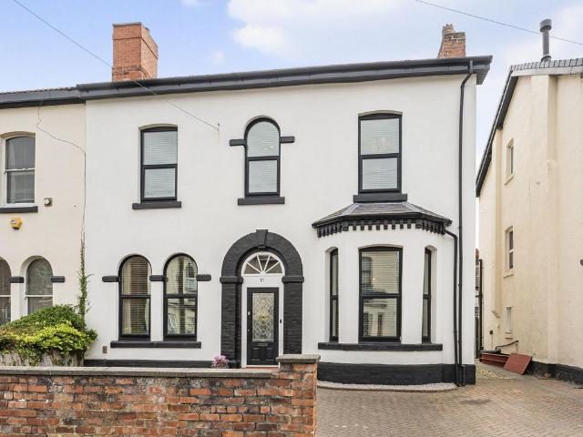 5 bedroom semi detached house for sale
