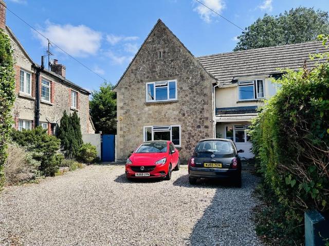 5 bedroom semi detached house for sale