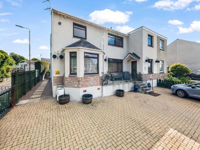 5 bedroom semi detached house for sale