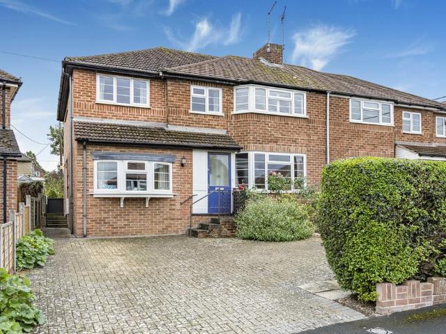 5 bedroom semi detached house for sale
