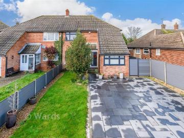 5 bedroom semi detached house for sale