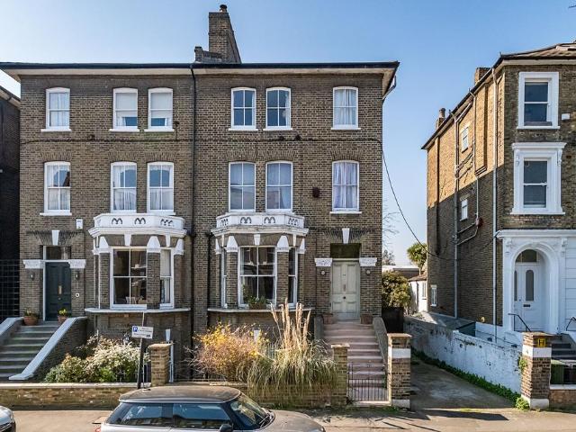 5 bedroom semi detached house for sale