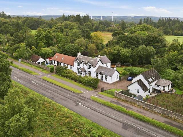 5 bedroom semi detached house for sale