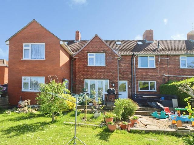 5 bedroom semi detached house for sale