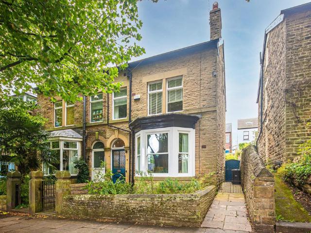 5 bedroom semi detached house for sale