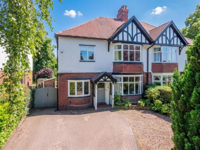 5 bedroom semi detached house for sale