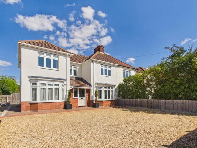 5 bedroom semi detached house for sale
