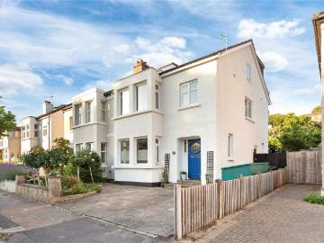 5 bedroom semi detached house for sale