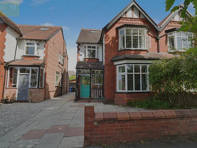 5 bedroom semi detached house for sale
