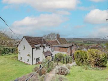 5 bedroom semi detached house for sale