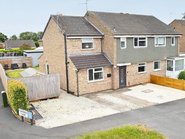 5 bedroom semi detached house for sale