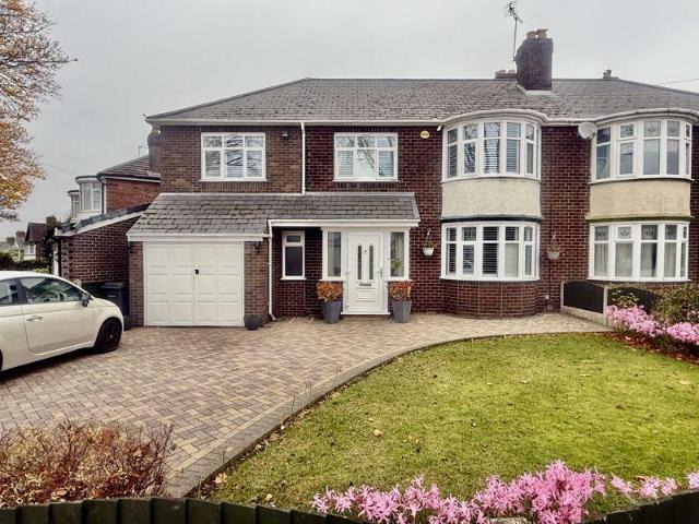 5 bedroom semi detached house for sale