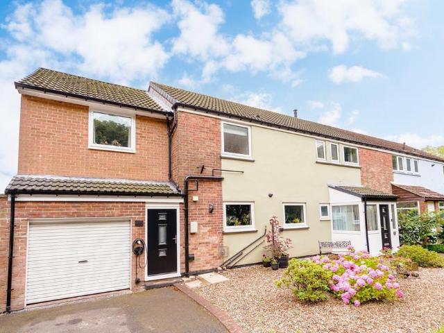5 bedroom semi detached house for sale