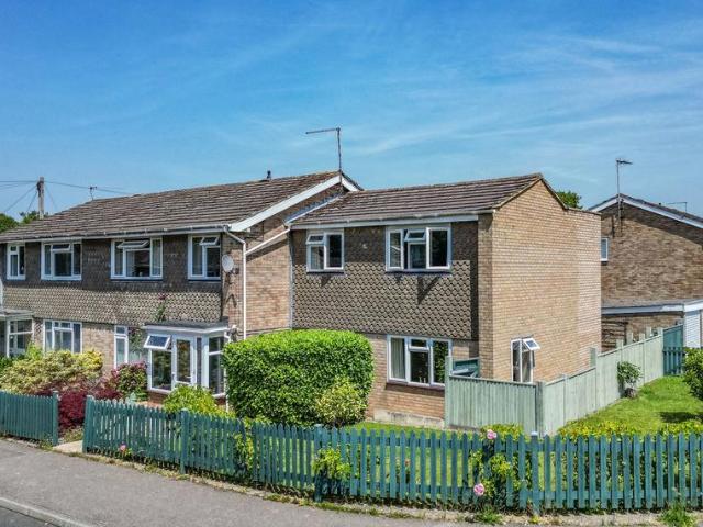 5 bedroom semi detached house for sale