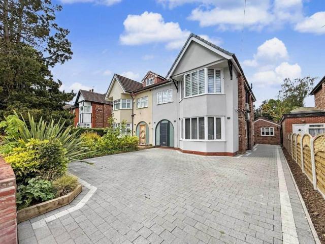 5 bedroom semi detached house for sale