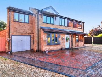 5 bedroom semi detached house for sale