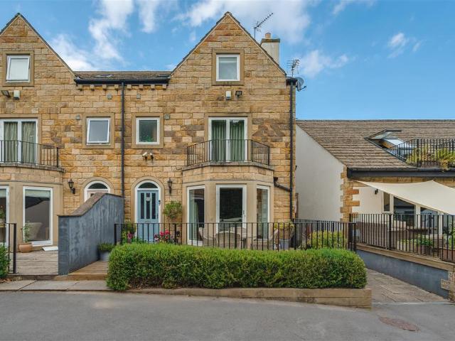 5 bedroom semi detached house for sale