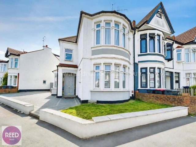 5 bedroom semi detached house for sale