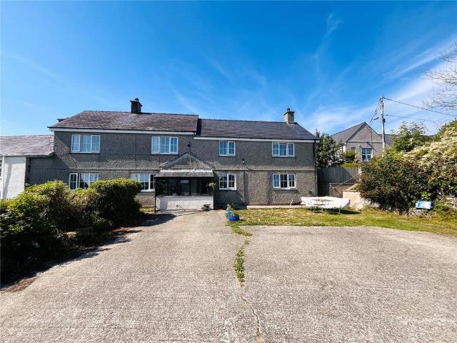 5 bedroom semi detached house for sale
