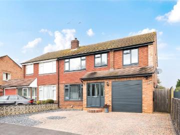 5 bedroom semi detached house for sale