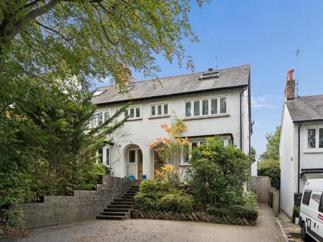 5 bedroom semi detached house for sale