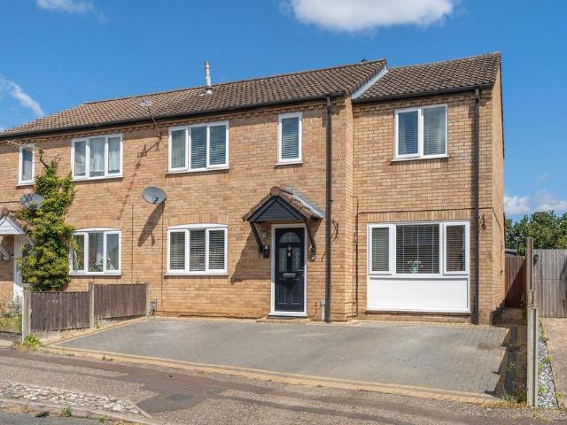 5 bedroom semi detached house for sale