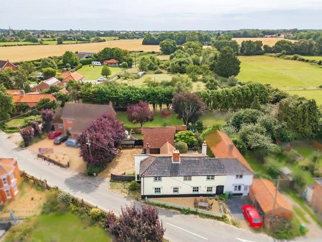 5 bedroom semi detached house for sale