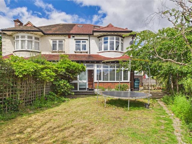 5 bedroom semi detached house for sale