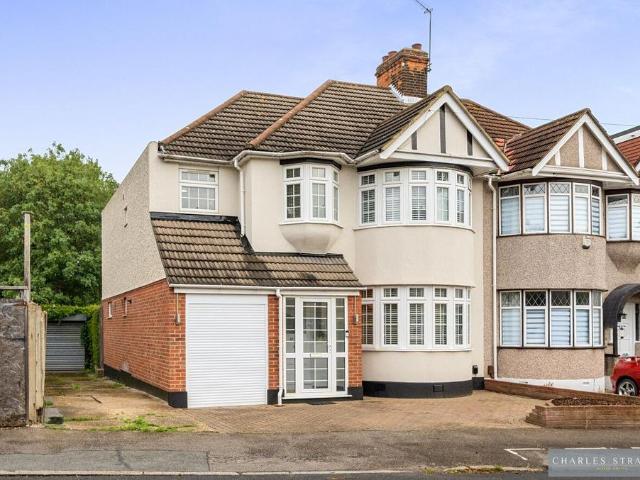 5 bedroom semi detached house for sale