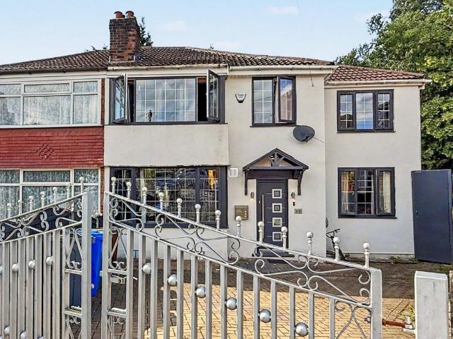 5 bedroom semi detached house for sale