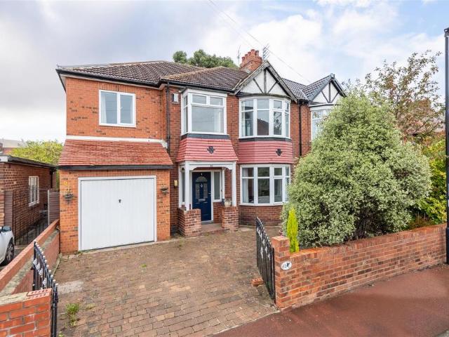 5 bedroom semi detached house for sale