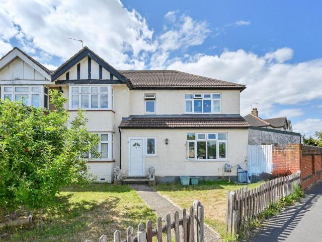 5 bedroom semi detached house for sale