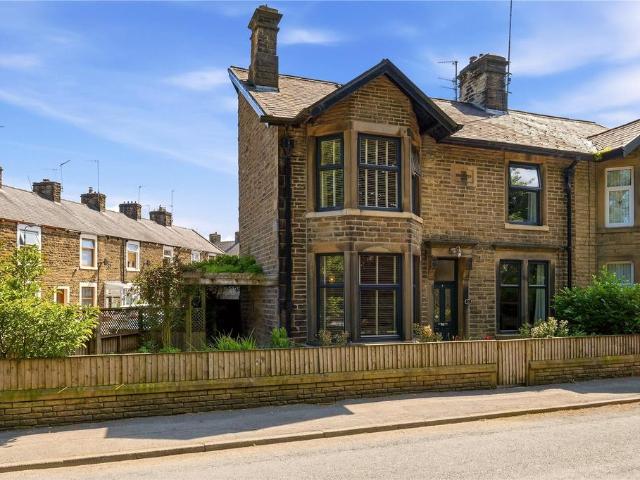 5 bedroom semi detached house for sale