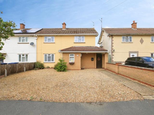 5 bedroom semi detached house for sale