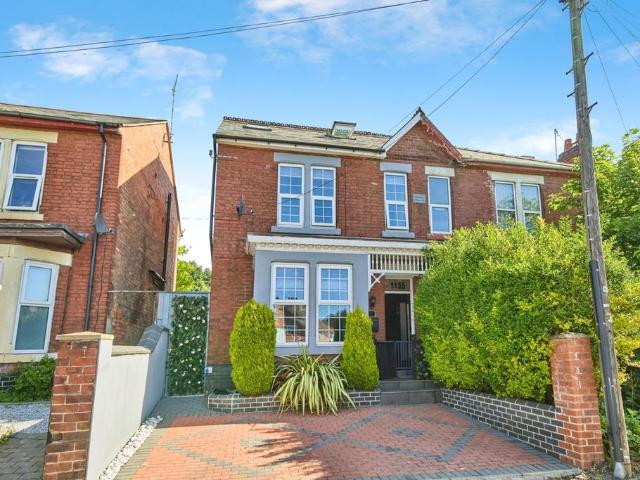 5 bedroom semi detached house for sale