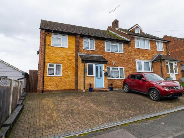 5 bedroom semi detached house for sale