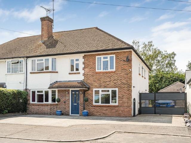 5 bedroom semi detached house for sale