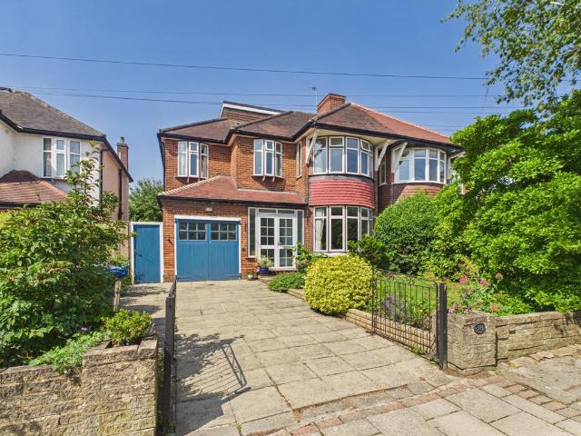 5 bedroom semi detached house for sale