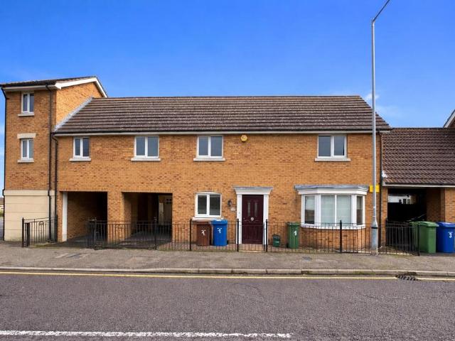 5 bedroom semi detached house for sale