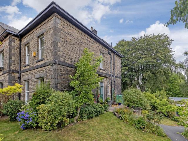 5 bedroom semi detached house for sale