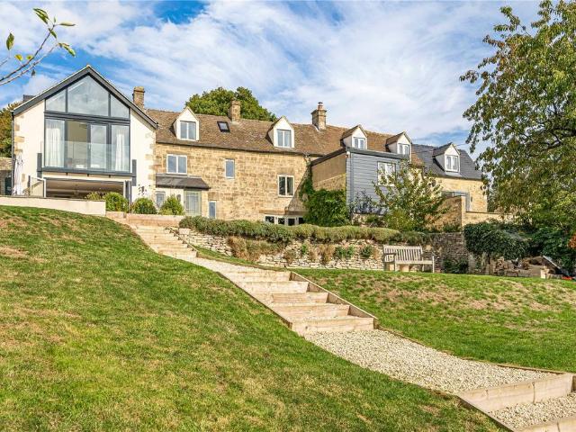 5 bedroom semi detached house for sale