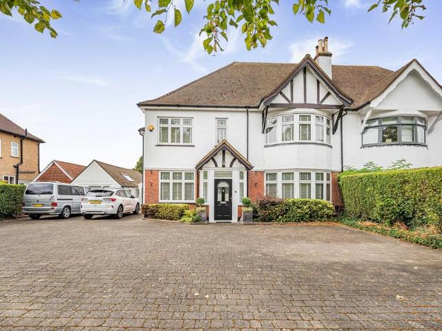 5 bedroom semi detached house for sale