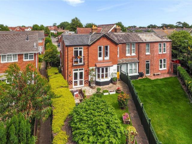 5 bedroom semi detached house for sale