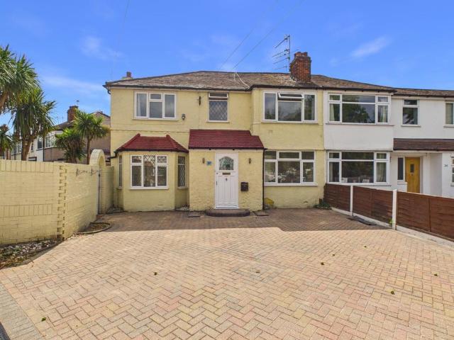 5 bedroom semi detached house for sale