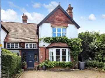 5 bedroom semi detached house for sale