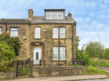 5 bedroom semi detached house for sale