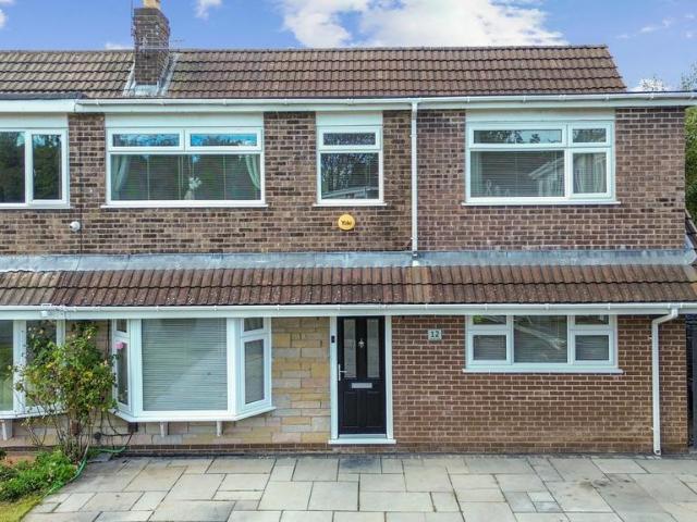 5 bedroom semi detached house for sale