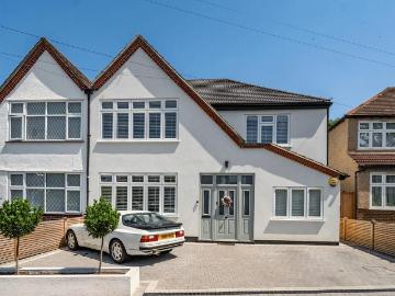 5 bedroom semi detached house for sale