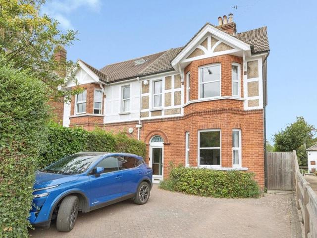 5 bedroom semi detached house for sale