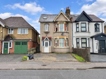 5 bedroom semi detached house for sale
